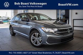 Used 2024 Volkswagen Jetta SE w/ Panoramic Sunroof Package image 1
