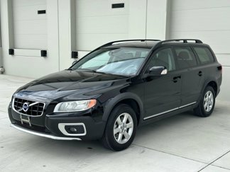 Used 2013 Volvo XC70 3.2 image 1
