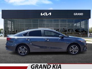 Used 2023 Kia Forte LXS w/ LXS Technology Package image 1