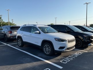 Used 2021 Jeep Cherokee Latitude Lux w/ Comfort/Convenience Group image 1