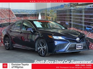 Certified 2022 Toyota Camry SE image 1
