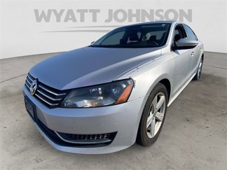 Used 2012 Volkswagen Passat 2.5 SE image 1