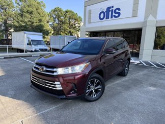 Used 2019 Toyota Highlander LE image 1