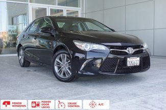Used 2015 Toyota Camry SE image 1