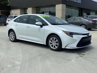 Used 2024 Toyota Corolla LE image 1