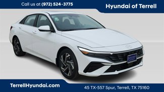 New 2025 Hyundai Elantra SEL image 1