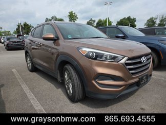 Used 2016 Hyundai Tucson SE image 1