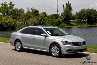 Used 2017 Volkswagen Passat 1.8T SE image 1