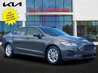 Used 2020 Ford Fusion SE image 1