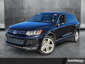 Used 2014 Volkswagen Touareg R-Line image 1