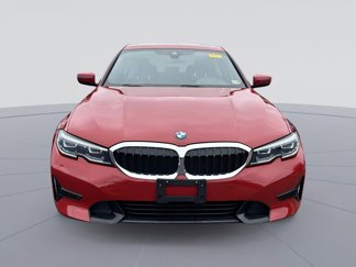 Certified 2022 BMW 330i xDrive Sedan w/ Convenience Package image 1