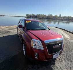 Used 2014 GMC Terrain SLE image 1