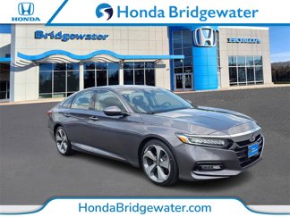 Used 2018 Honda Accord Touring image 1