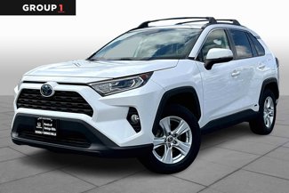 Used 2019 Toyota RAV4 XLE image 1