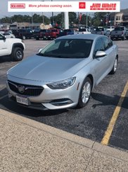 Used 2018 Buick Regal Preferred image 1