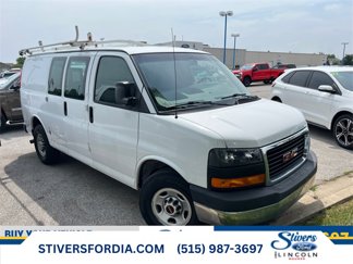 Used 2016 GMC Savana 2500 image 1