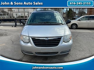 Used 2006 Chrysler Town & Country Touring image 1