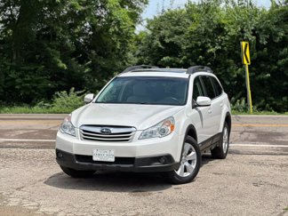 Used 2011 Subaru Outback 2.5i Limited image 1