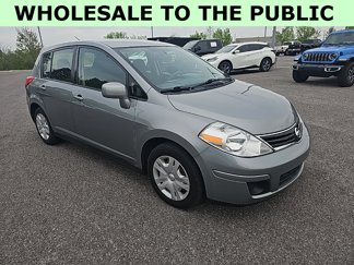 Used 2011 Nissan Versa 1.8 S image 1