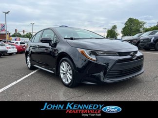 Used 2023 Toyota Corolla LE image 1