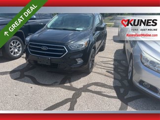 Used 2017 Ford Escape SE w/ SE Sport Appearance Package image 1