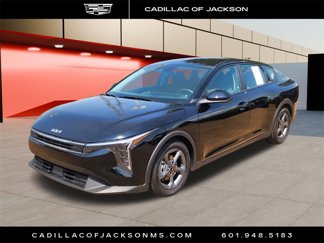Used 2025 Kia K4 LXS image 1