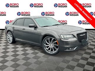 Used 2015 Chrysler 300 S image 1