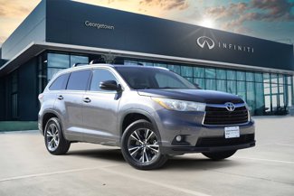 Used 2016 Toyota Highlander XLE image 1