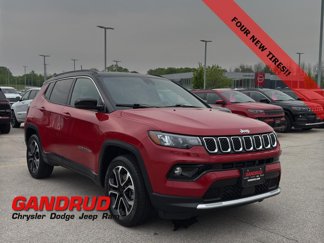 Used 2023 Jeep Compass Limited image 1