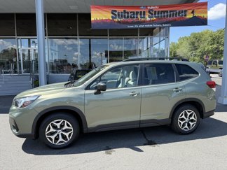 Used 2020 Subaru Forester Premium image 1