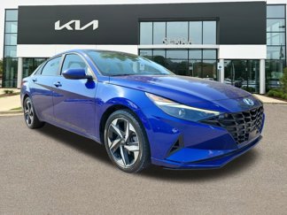 Used 2023 Hyundai Elantra SEL w/ Convenience Package image 1