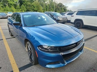 Used 2022 Dodge Charger SXT w/ Driver Convenience Group image 1