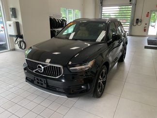 Certified 2022 Volvo XC40 T5 Inscription w/ Advanced Package image 1
