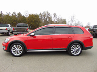Used 2018 Volkswagen Golf Alltrack SE image 1