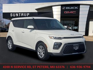 Used 2022 Kia Soul LX image 1