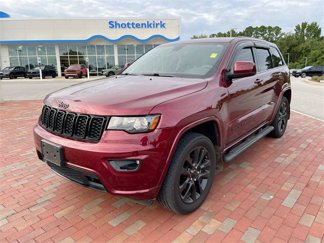 Used 2019 Jeep Grand Cherokee Altitude image 1