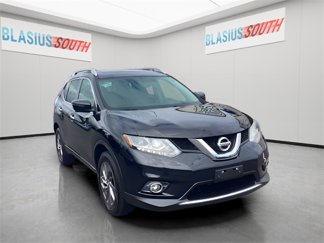 Used 2016 Nissan Rogue SL w/ SL Premium Package image 1