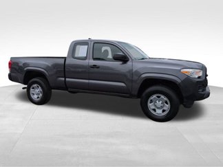 Used 2017 Toyota Tacoma SR image 1