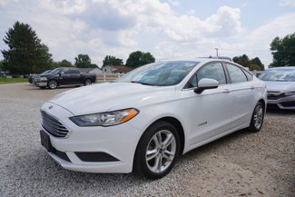 Used 2018 Ford Fusion SE image 1
