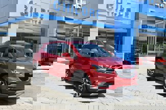 Used 2019 Buick Encore Essence image 1