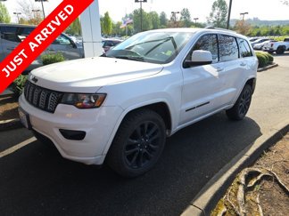 Used 2018 Jeep Grand Cherokee Altitude image 1
