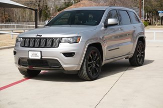 Used 2018 Jeep Grand Cherokee Altitude image 1
