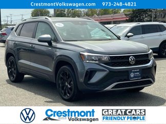 Certified 2022 Volkswagen Taos SE w/ IQ.Drive SE Package image 1
