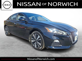 Used 2022 Nissan Altima 2.5 SV w/ SV Premium Package image 1