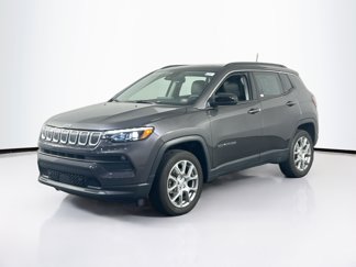 Used 2022 Jeep Compass Latitude w/ Sun and Sound Group image 1