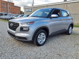 New 2025 Hyundai Venue SE image 1