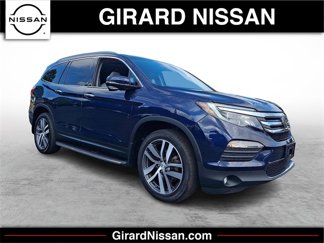 Used 2017 Honda Pilot Touring image 1