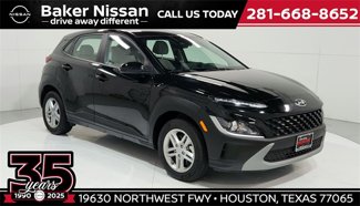 Used 2023 Hyundai Kona SE image 1