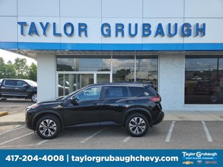 Used 2023 Nissan Rogue SV image 1