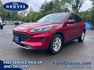 Used 2020 Ford Escape SE image 1